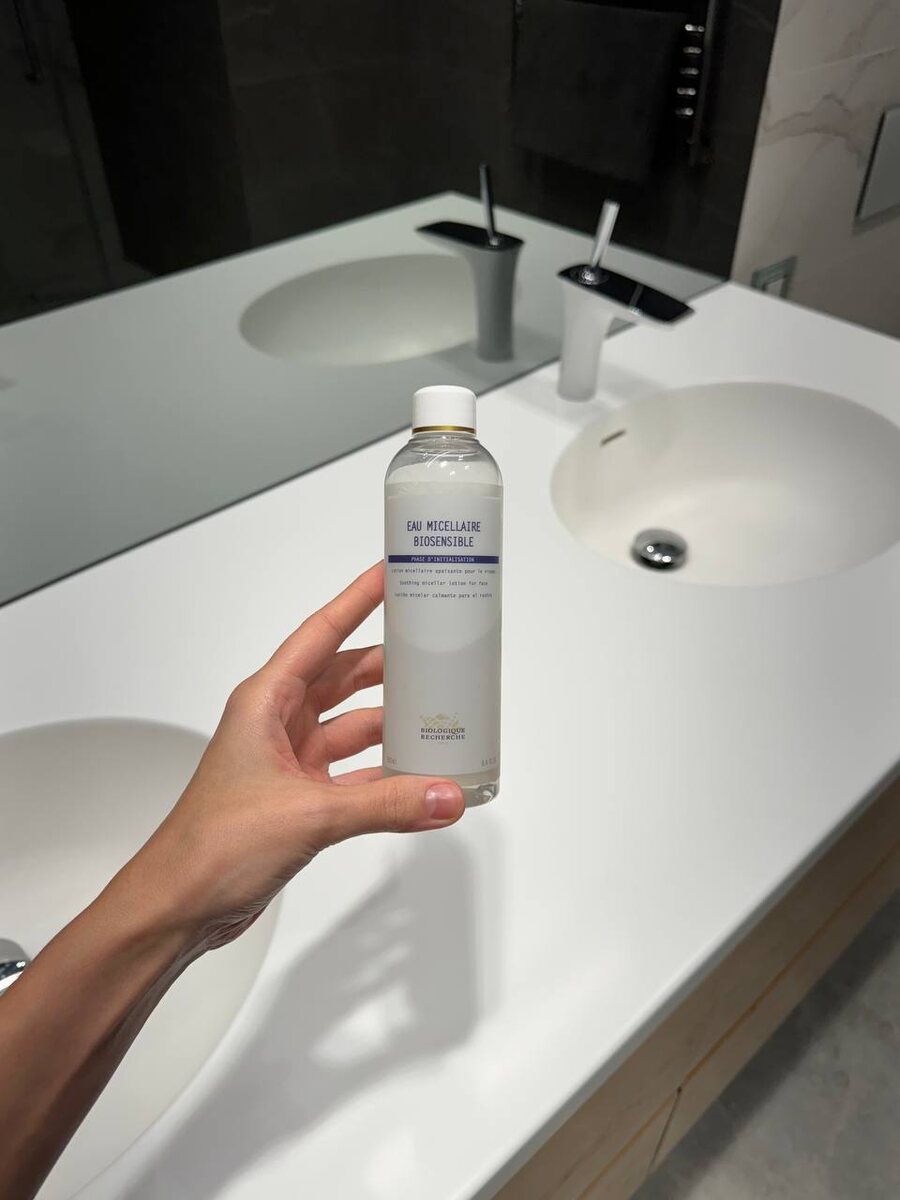 Biologique Recherche Eau Micellaire Biosensible Успокаивающая мицеллярная вода для лица