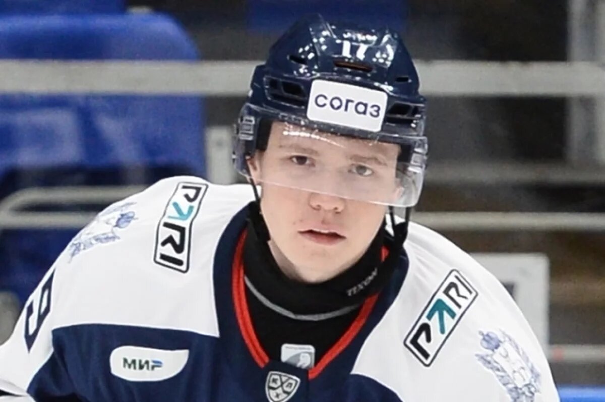    18-летнему нападающему «Торпедо» Артамонову в кровь разбили лицо