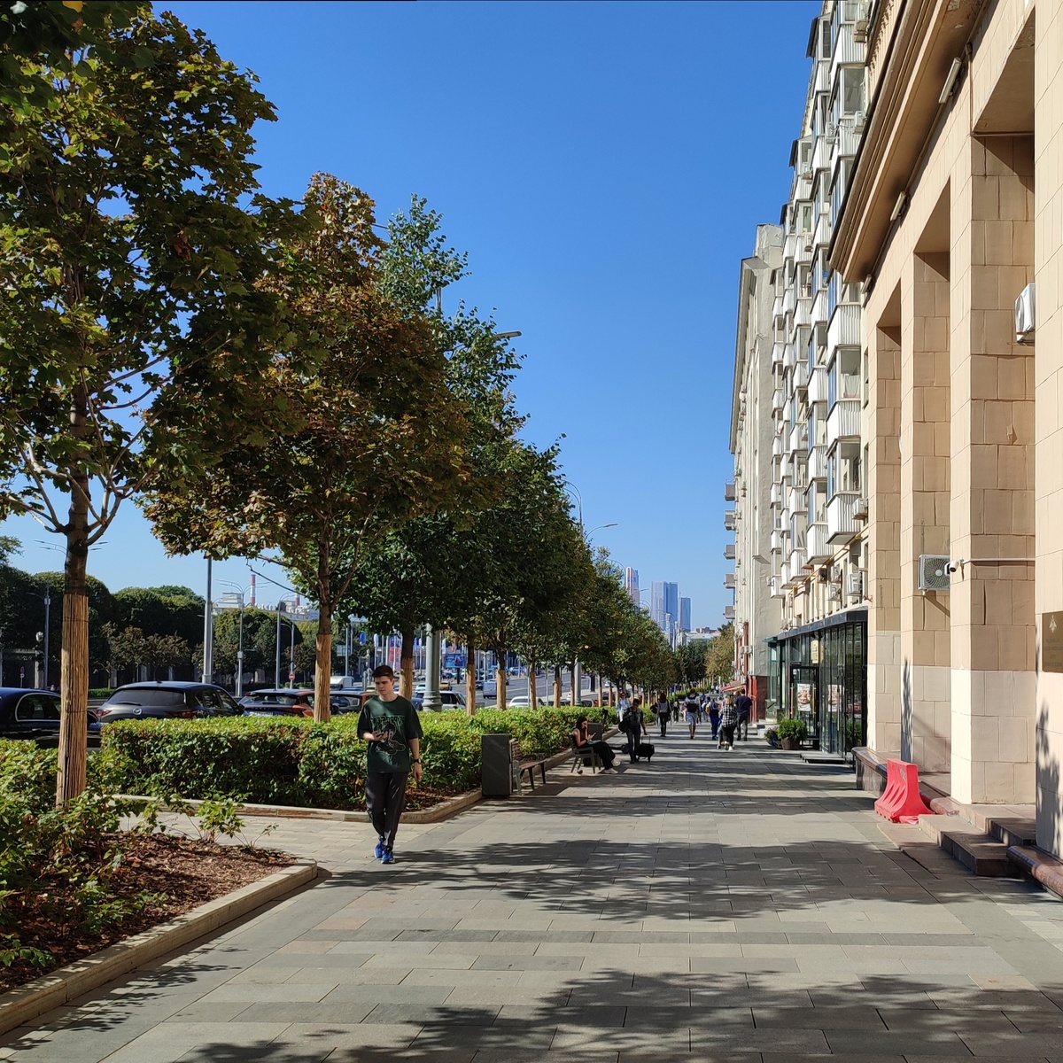 Я обычно от Парка культуры шла, а в этот раз решила с Октябрьской прогуляться