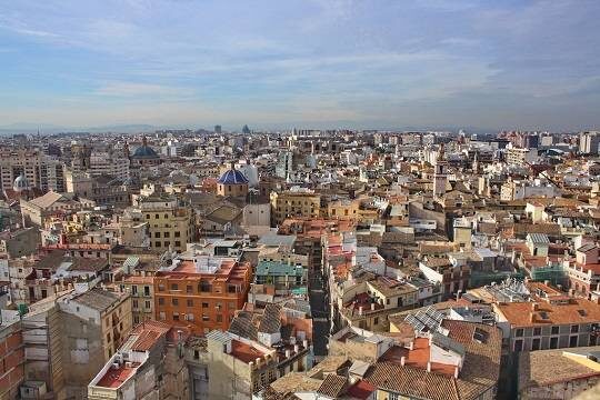    Жители Валенсии вышли на митинг против правительства из-за последствий наводнения