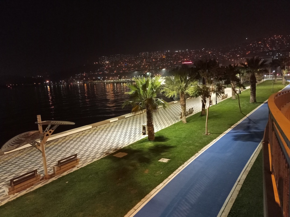 Такая красота у нас была в 10 минутах ходьбы от дома.