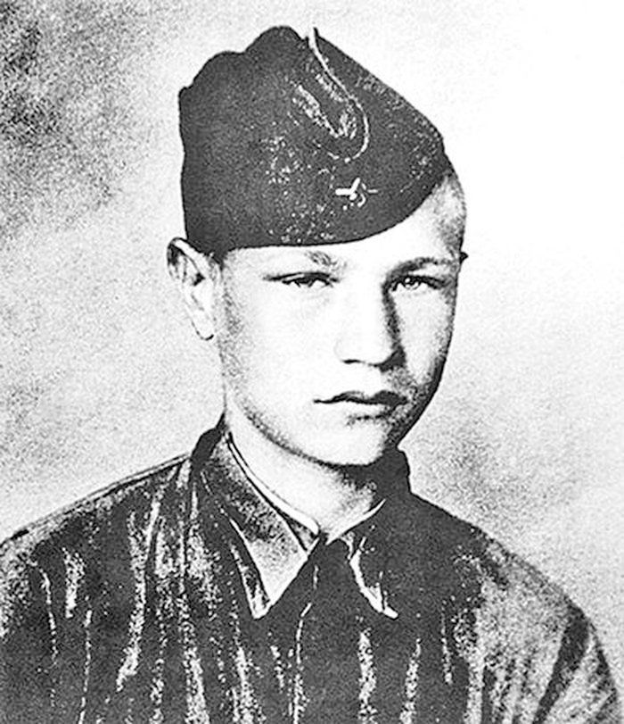 Курсант Московского пехотного училища Дмитрий Язов, 1941 год