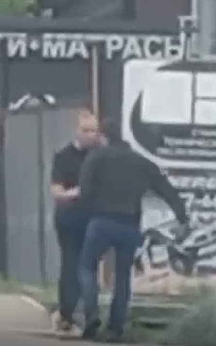 хрясь по камере (видео имеется )