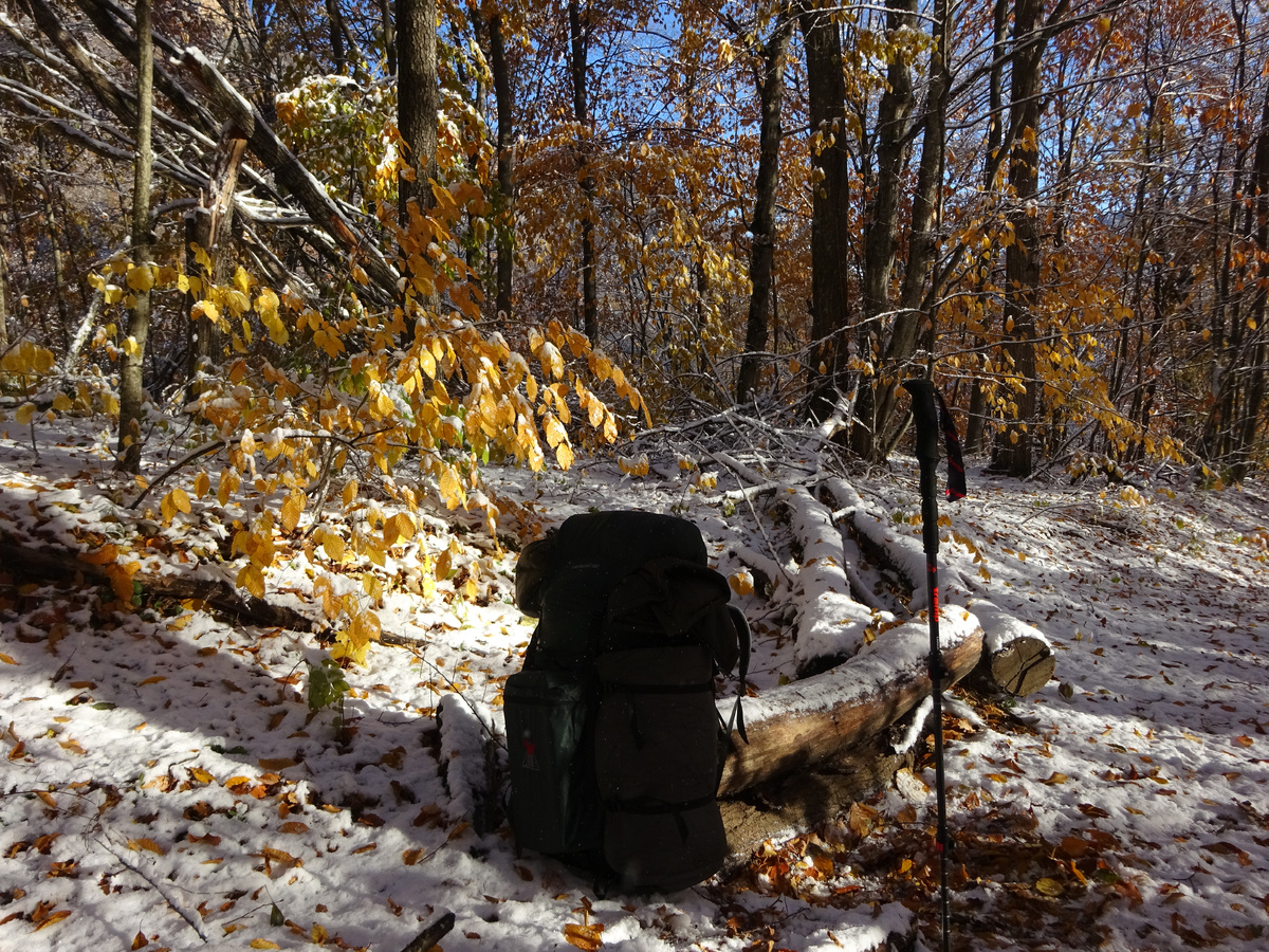 Снег лежал с самого низа