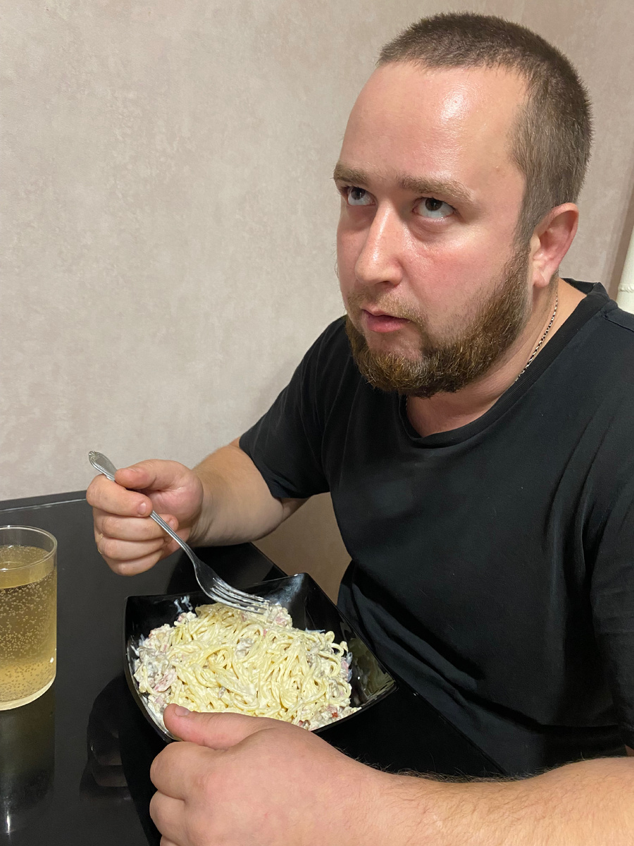 «Началось… про мой косяк писать будет 🫣🫣🫣»