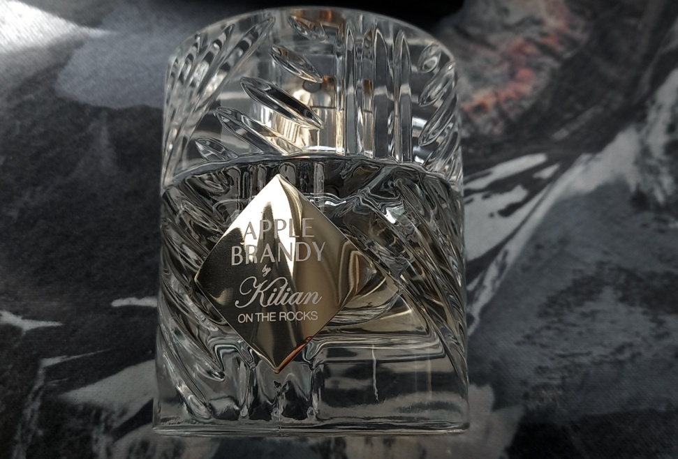 Сопротивляется ноябрю