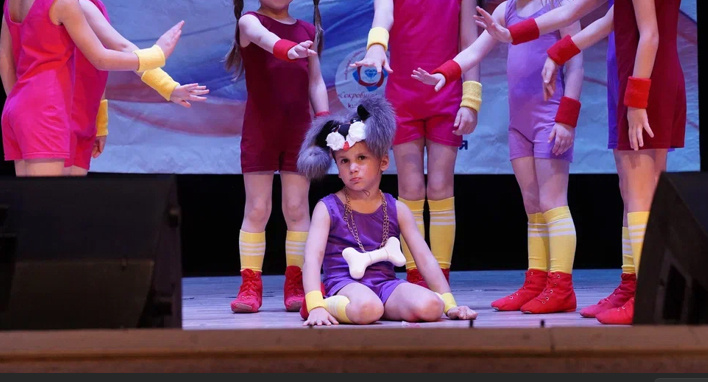 Аэробика для Бобика. Костя в главной роли