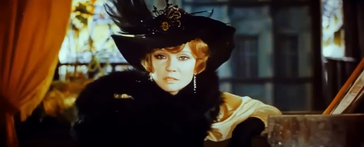 Кадр из кинофильма "Рецепт ее молодости", 1983 г., режиссер Евгений Гинзбург, сценарист Александр Адабашьян, композитор Георгий Гаранян (скриншот)