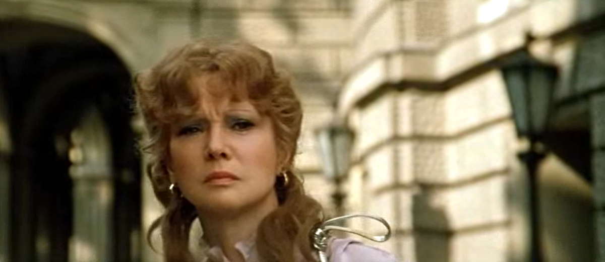 Кадр из кинофильма "Любимая женщина механика Гаврилова", 1981 г., режиссер Пётр Тодоровский, сценарист Сергей Бодров (старший), композитор Алексей Мажуков (скриншот)