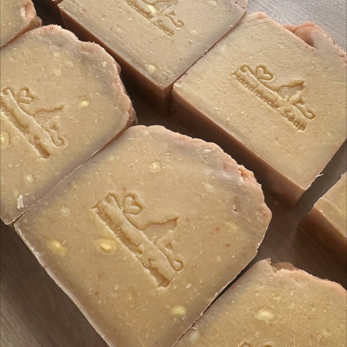 Натуральное мыло на маслах оливковом, бабассу, ши