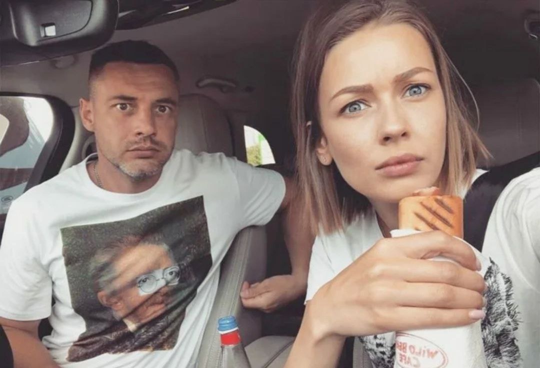 на фото Антон Батырев и Евгения Лоза
