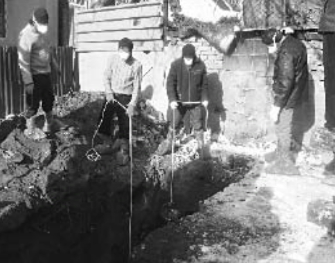 Территория арендованного частного дома, на которой нашли продюссера и певицу. Источник : кадр из видео на YouTube.com