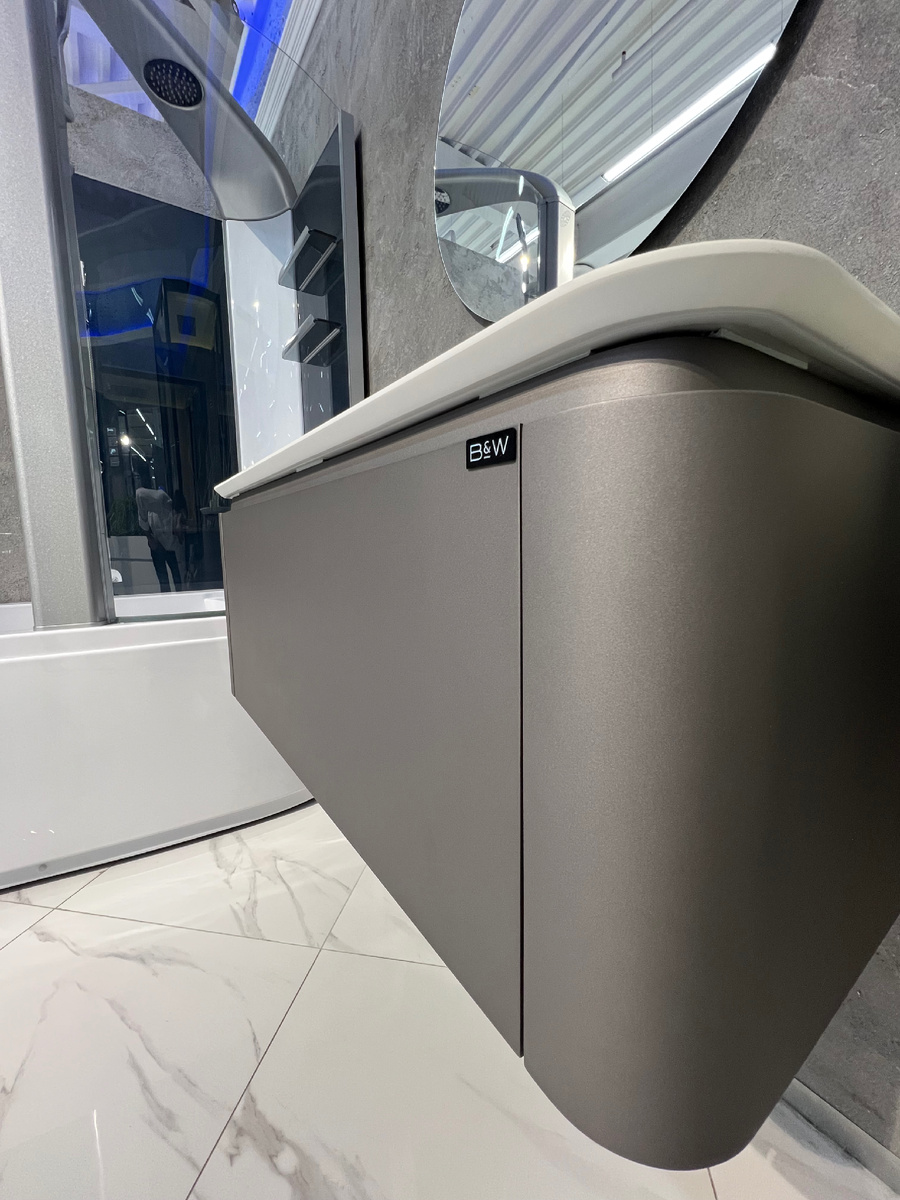 Цвет тумбы с металлическим эффектом 