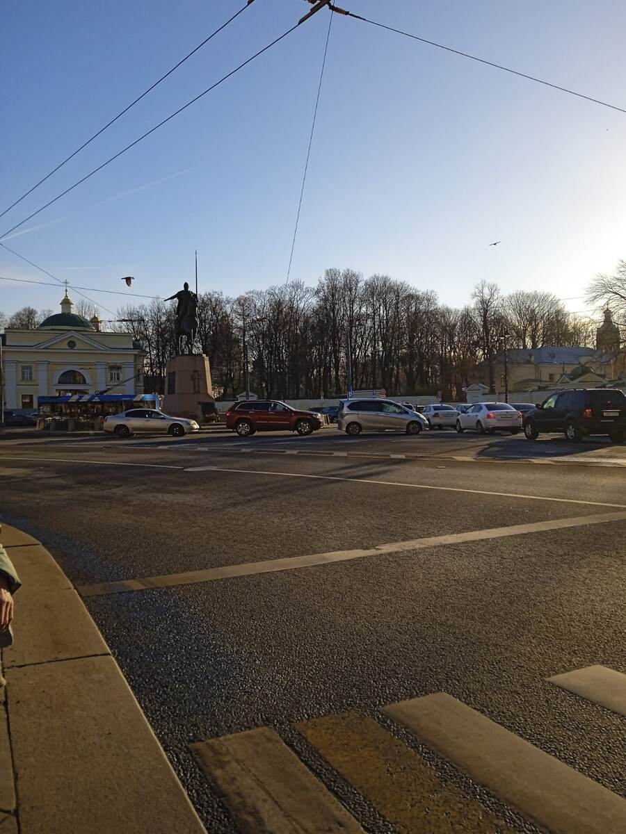 Площадь Акександра Невского
