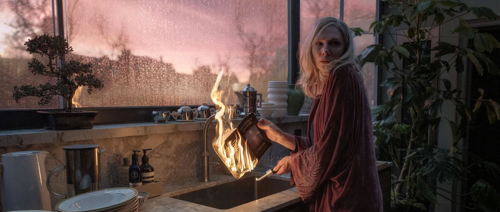 кадр из сериала "Все совпадения неслучайны"- Кэтрин (Кейт Бланшетт)