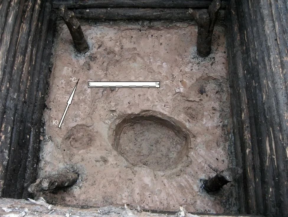 Раскопки у Десятинного монастыря