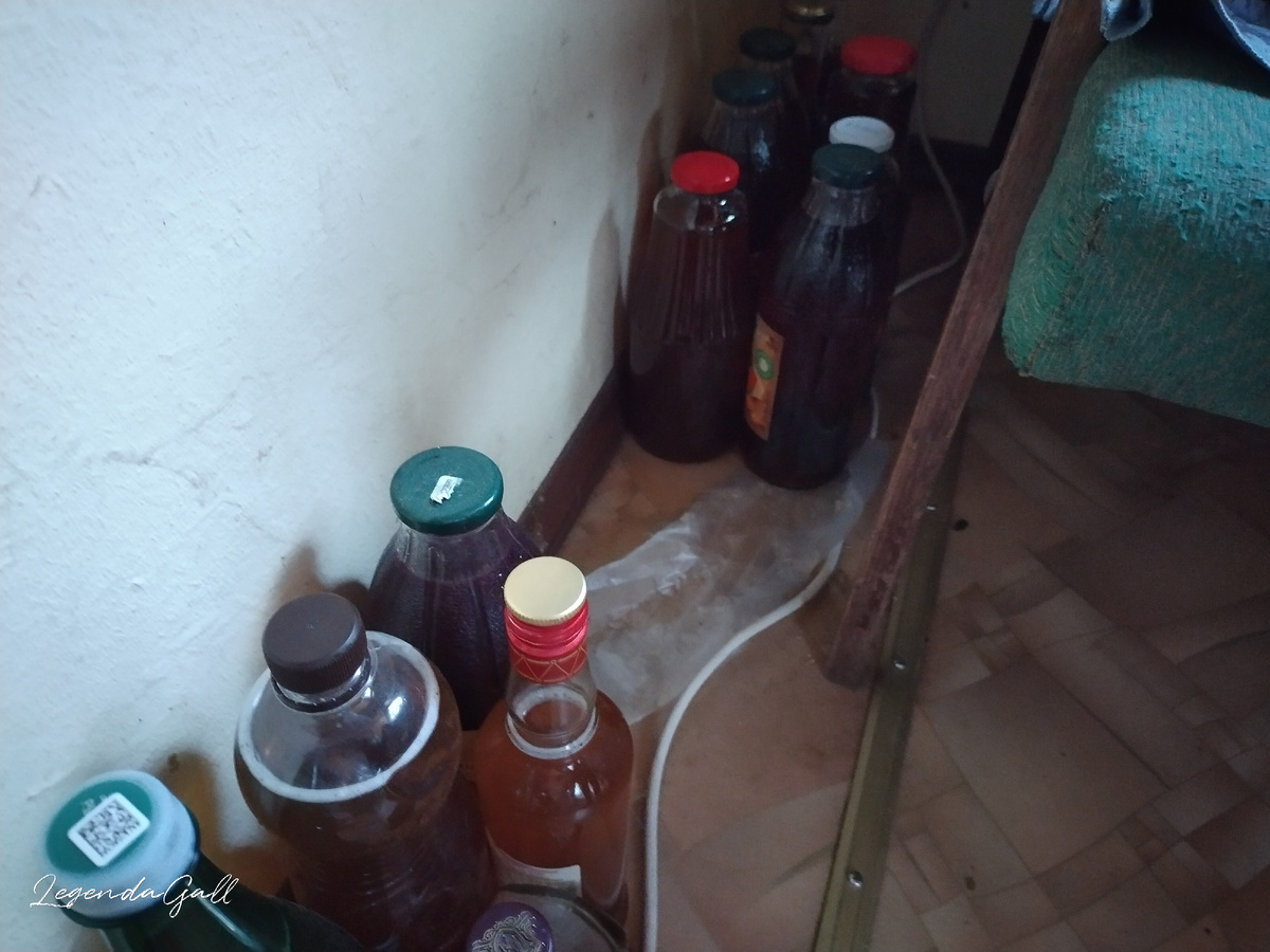 И все равно по сортам в разные углы расставили