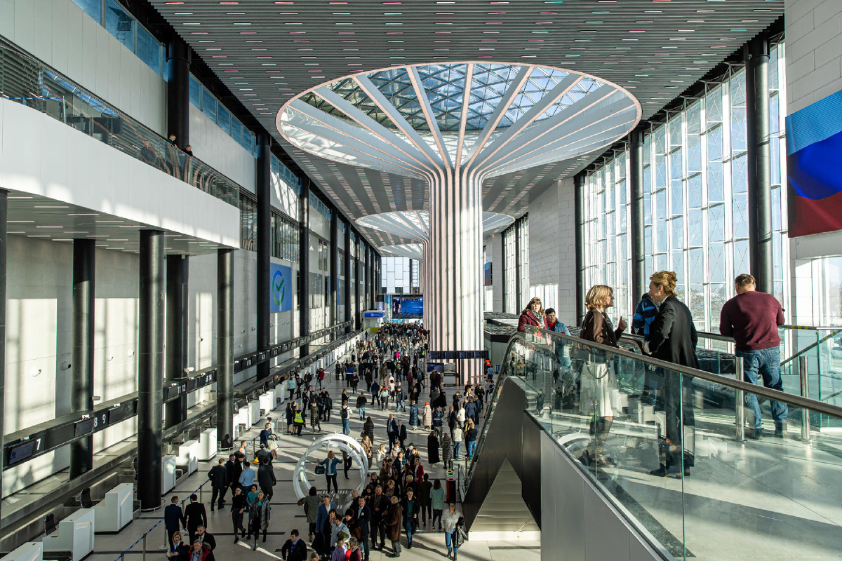 После ремонта аэропорта они это сделали для красоты.