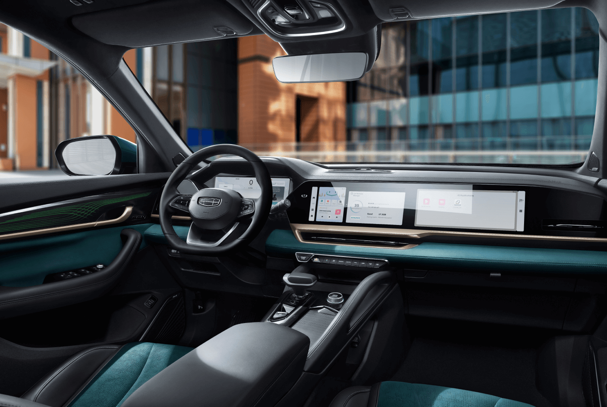 Рынок легковых автомобилей в 2024 году показал очень высокий рост. Этому способствовали отложенный спрос, рост доверия покупателей по отношению к китайским автомобилям, госпрограммы и маркетинговая активность автопроизводителей