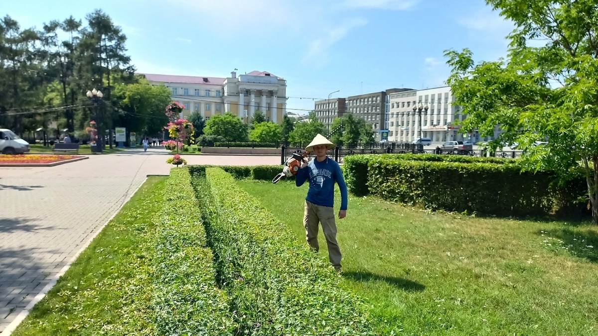 Кирилл на главной площади города Иркутска и административного центра Иркутской области.