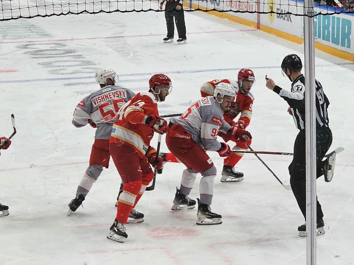 «Красно-Белая Волна». Фото: Доминика Ломтева / Текст: Анна Мжельская