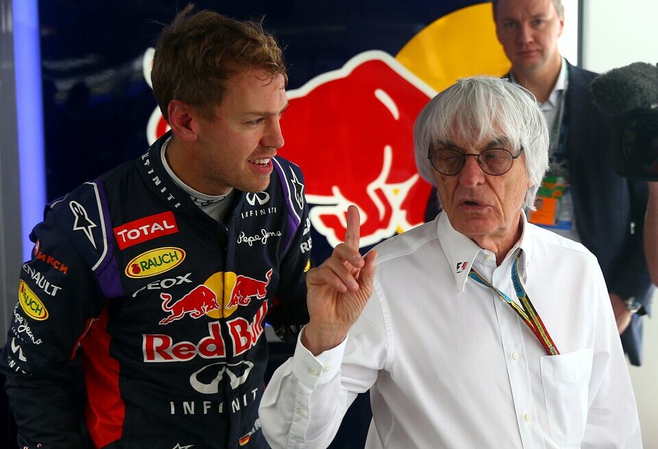    Берни Экклстоун отговорил Феттеля от возвращения в Формулу 1Getty Images / Red Bull Content Pool
