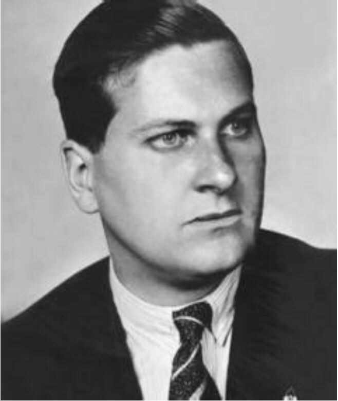 Вот он - потомственный дворянин.