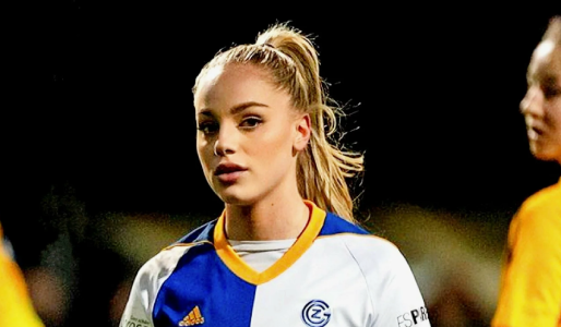 Футболистка