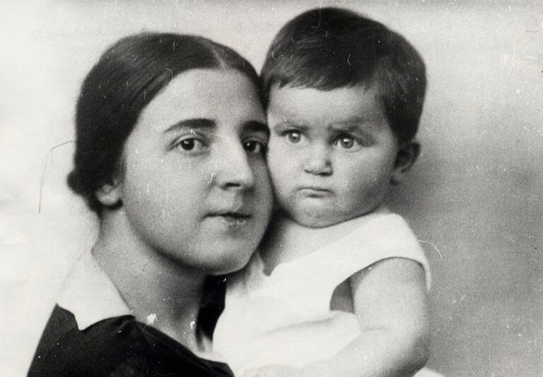 Надежда Алллилуева