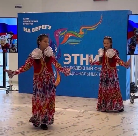    В Ханты-Мансийске состоялся молодежный фестиваль национальных культур «Этника»