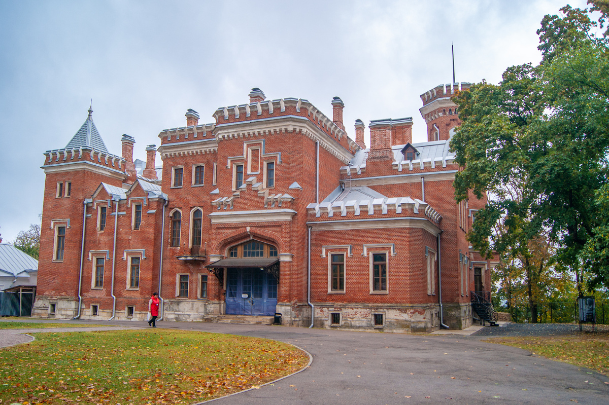 Дворец Ольденбургских. Рамонь.