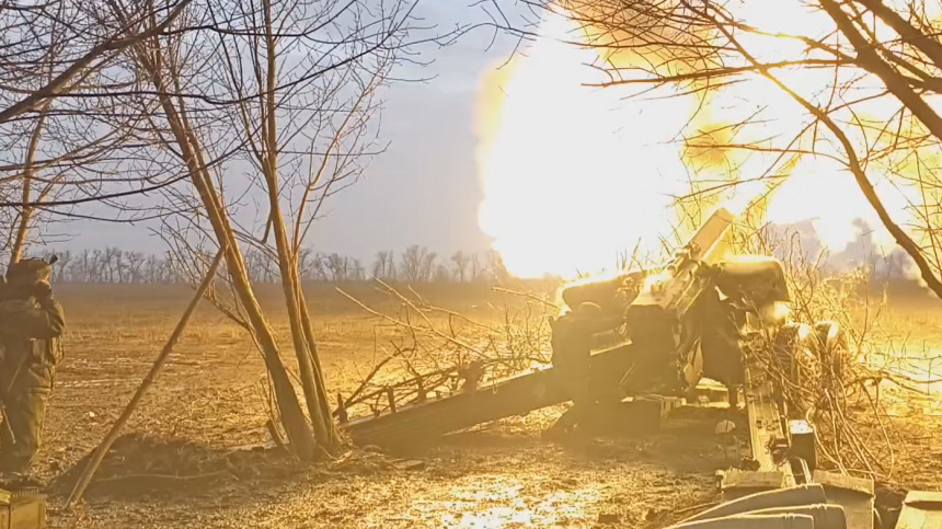    Фото: ИЗВЕСТИЯ/Дмитрий Астрахань; Telegram/Пушилин Д.В./@pushilindenis; 5-tv.ru