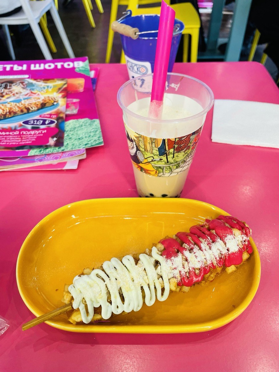 Тут какая-то азиатская сладость, даже сам не понял, просто тыкал в меню пальцем