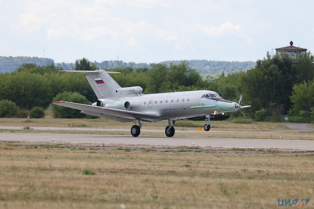     Як-40ЛЛ / Центральный институт авиационного моторостроения имени П.И. Баранова (ЦИАМ)