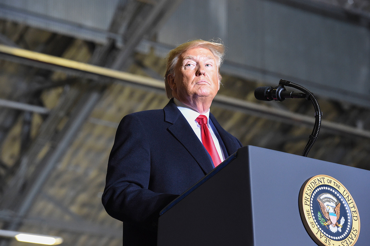 Трамп призвал Путина не допустить эскалации конфликта на Украине.  Фото: Фото: служба распространения визуальной информации Министерства обороны США / dvidshub.net / U.S. Air Force photo by Airman 1st Class Spencer Slocum (Public Domain)