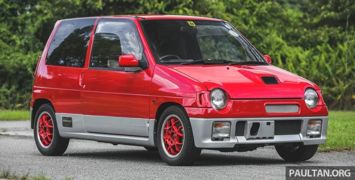 Suzuki Alto Works III. Где-то видели? Всё правильно, это генетический брат Daewoo Tico