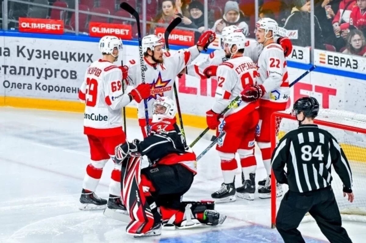    Хоккеисты «Ижстали» были в шаге от победы над «Металлургом»
