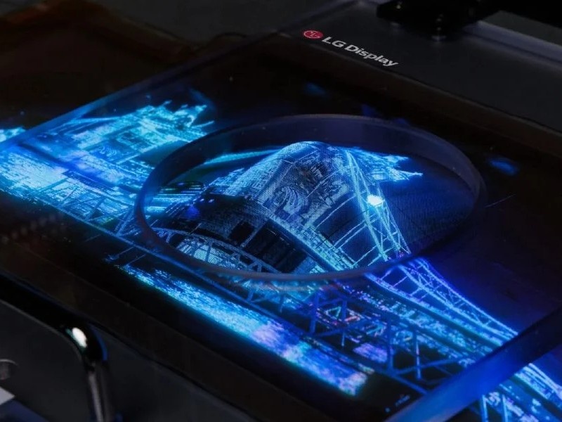    LG показала дисплей, который можно скручивать и растягивать