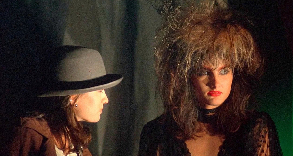Кадр из фильма «Поpочные губы» (1986)