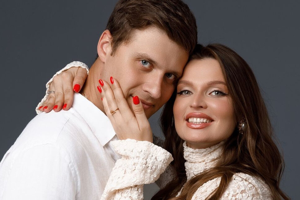     Александр Энберт и его жена купили дом мечты после рождения второй дочери