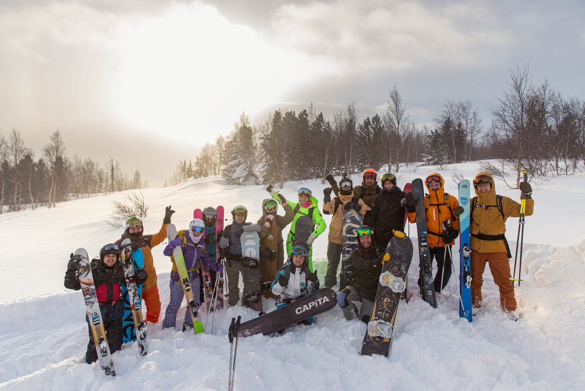 Мы с командой и нашими учениками