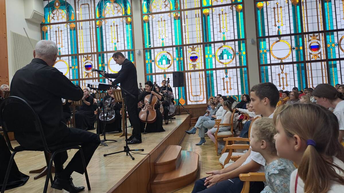 Обстановка в органном зале во время концерта в рамках абонемента «Для самых маленьких» 