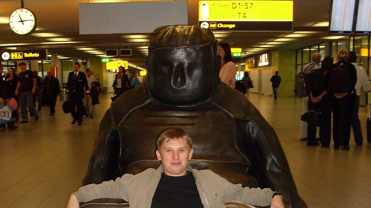 Где-то в аэропорту Амстердама 