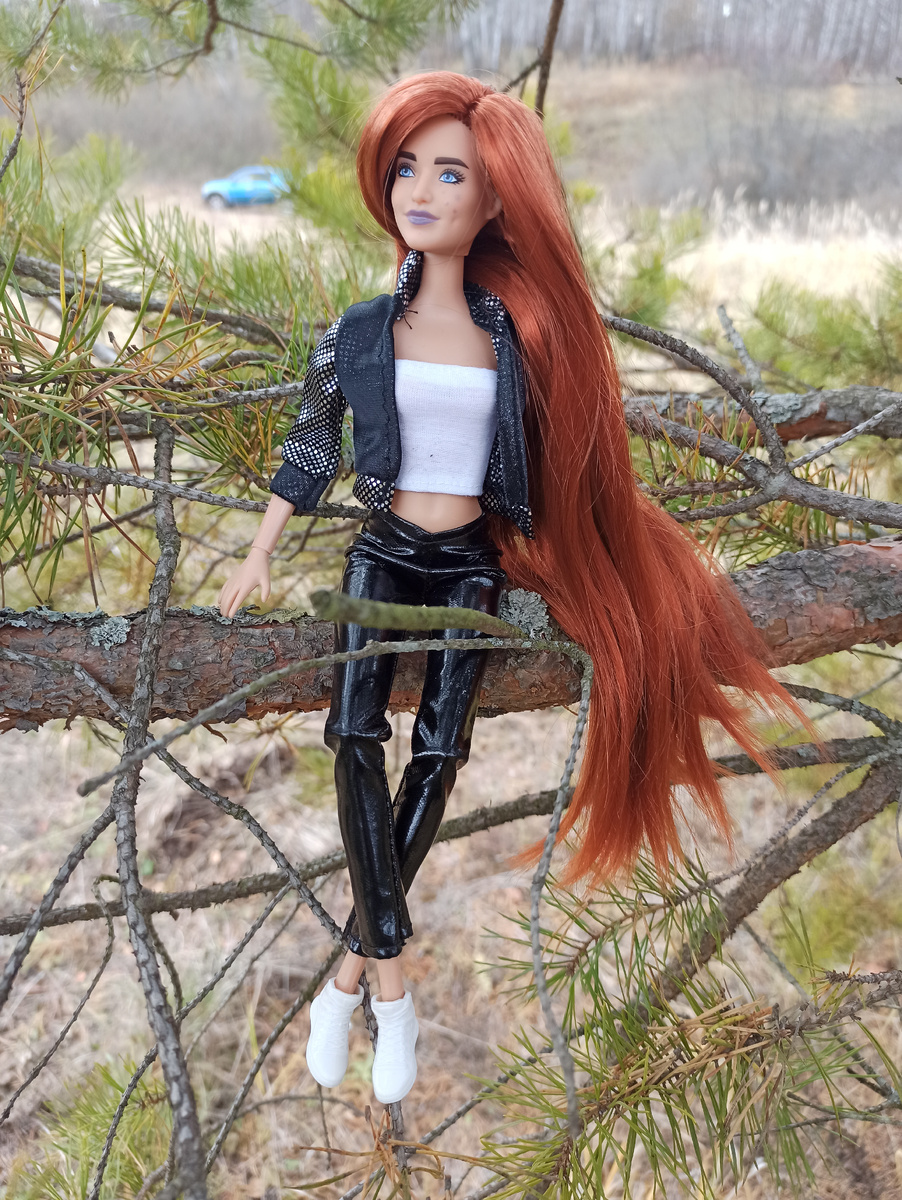 Русалка на ветвях😁