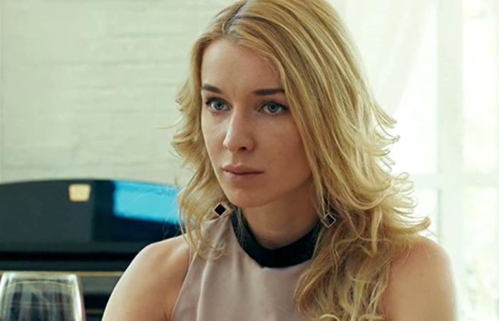  Екатерина Рокотова в сериале «Канцелярская крыса». / Фото: www.kino-teatr.ru