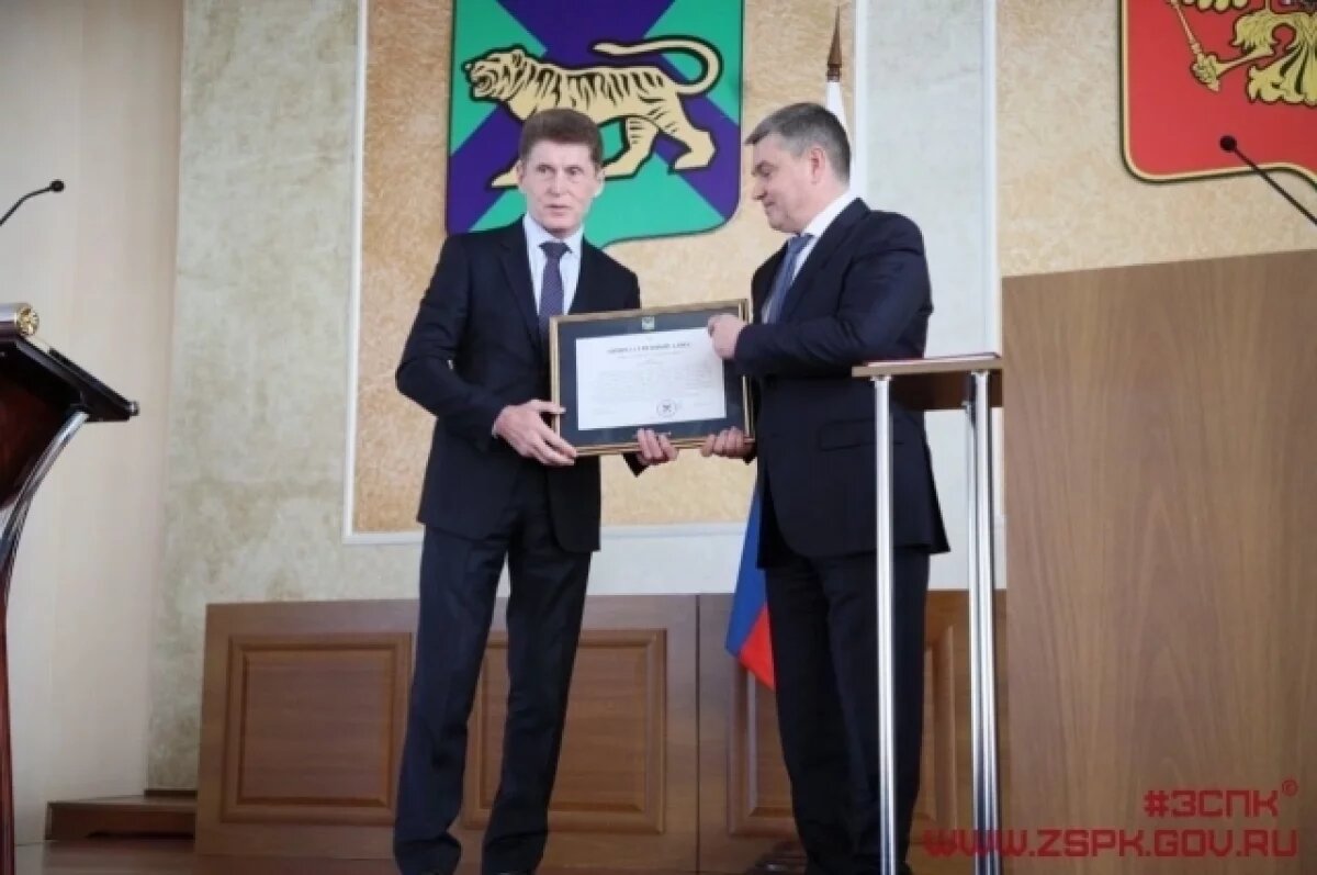    Территория расцвела: губернатор поздравил главу Уссурийска с переизбранием