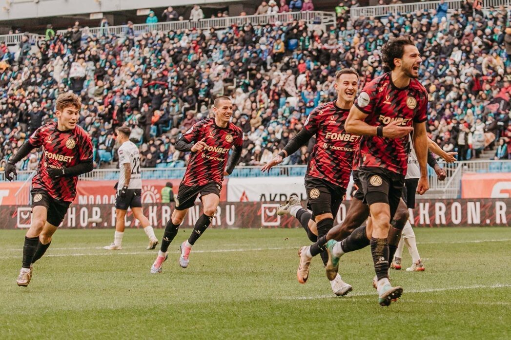    Фото: fcakron.ru