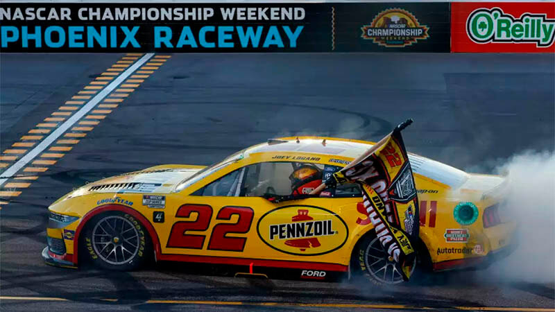 Джоуи Логано @ Motorsport Images