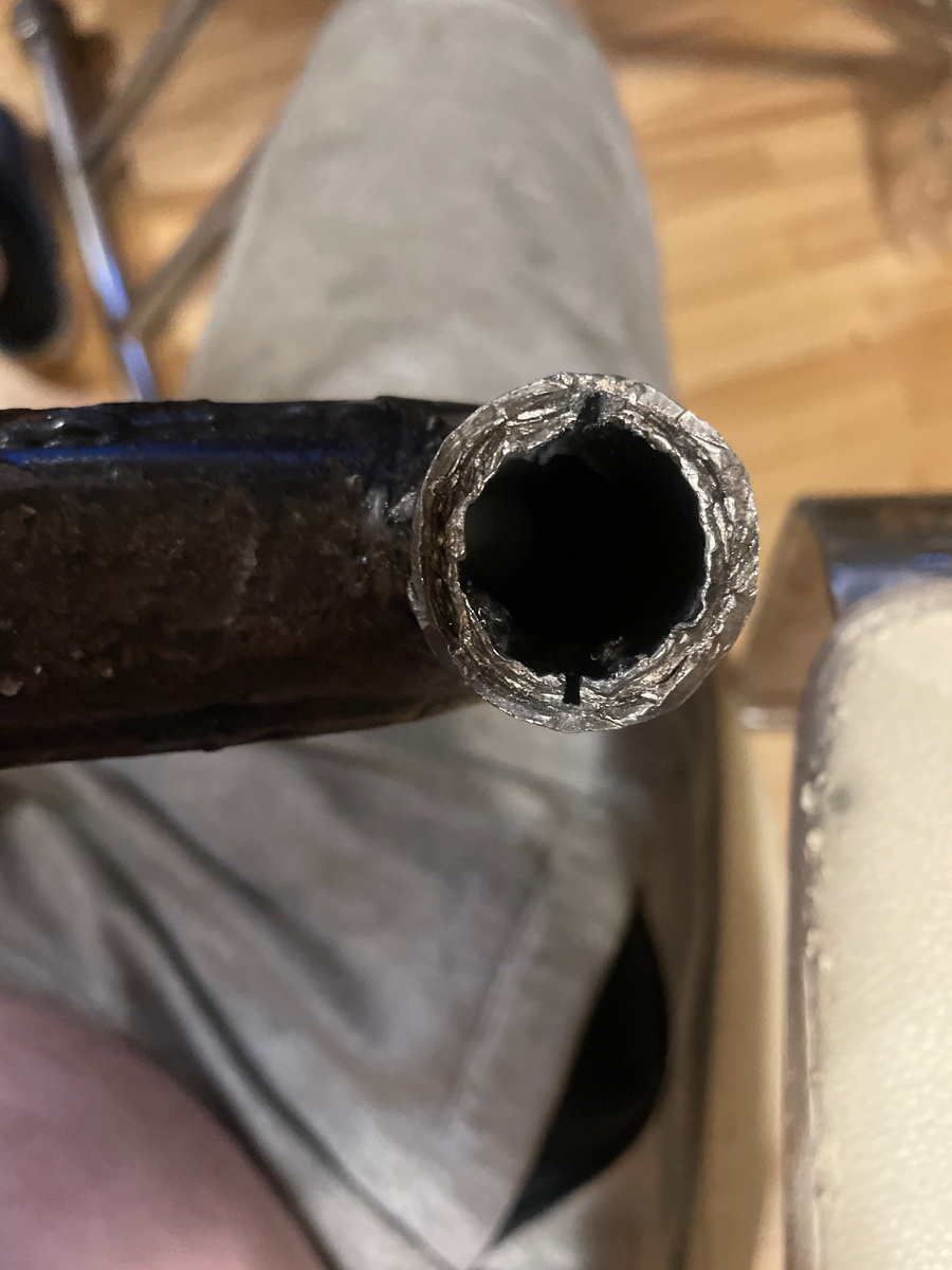 Отчетливо видны пропилы.