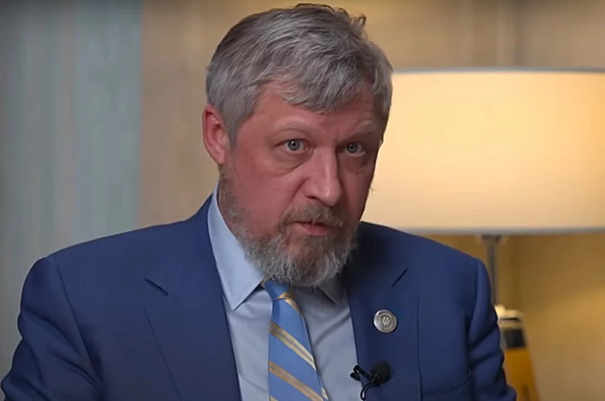    Суд отменил приговор экс-послу Украины Врублевскому за слова о русских